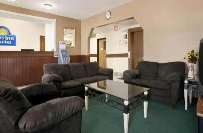 Days Inn & Suites By Wyndham Romeoville
